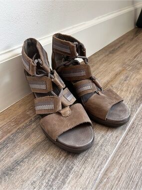 Sorel Wedges 8.5
